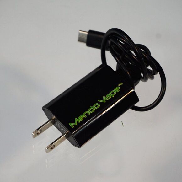 Mendo Cable Charger - Picture 1 of 5